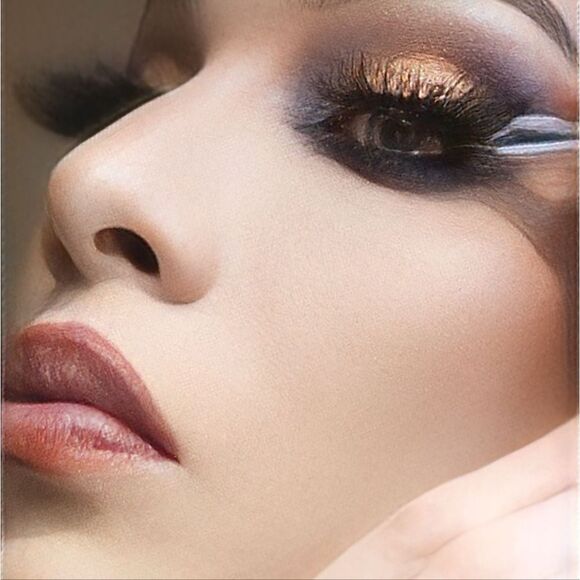 MISS FAME Cream & Powder Blush Duo - Palette 1 (Terracotta) - Picture 5 of 9